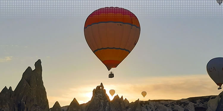 Cappadocia: Comfort Balloon Tour